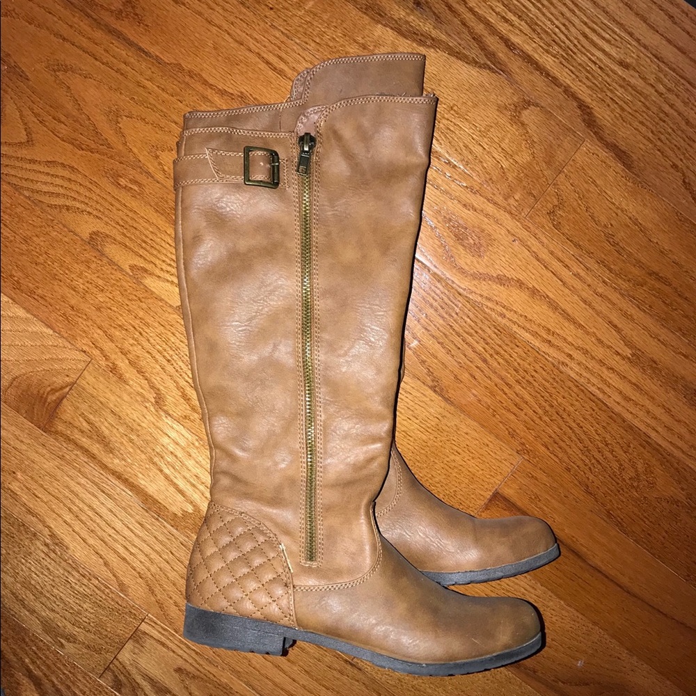 brown boots